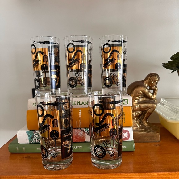 Vintage Glass Tumblers - Picture 9 of 9